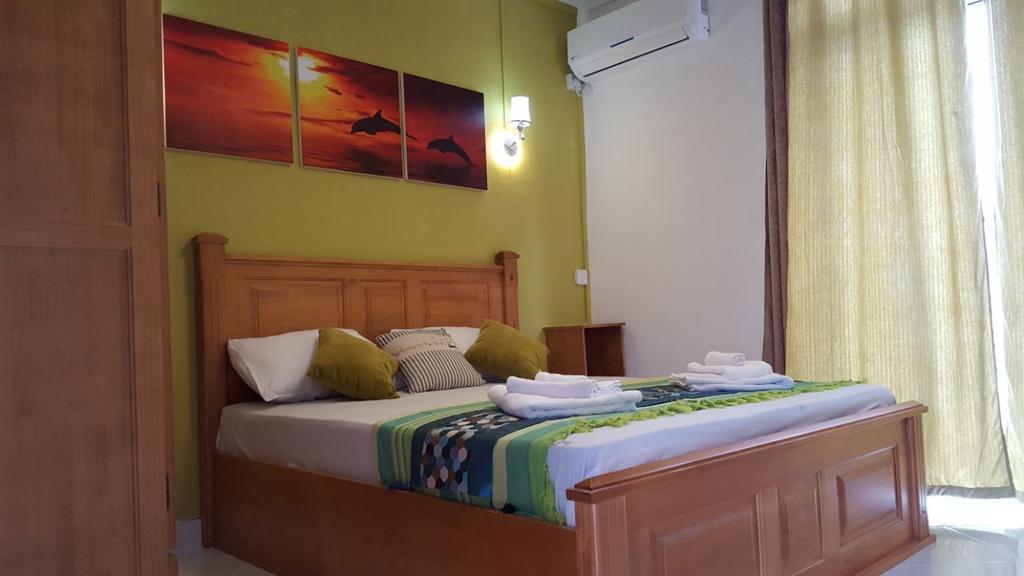 Krishangel Beach Apartment Flic-en-Flacq Extérieur photo