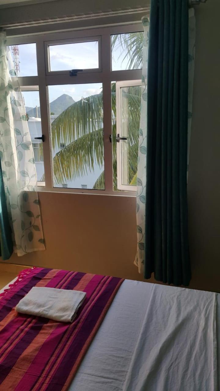 Krishangel Beach Apartment Flic-en-Flacq Extérieur photo
