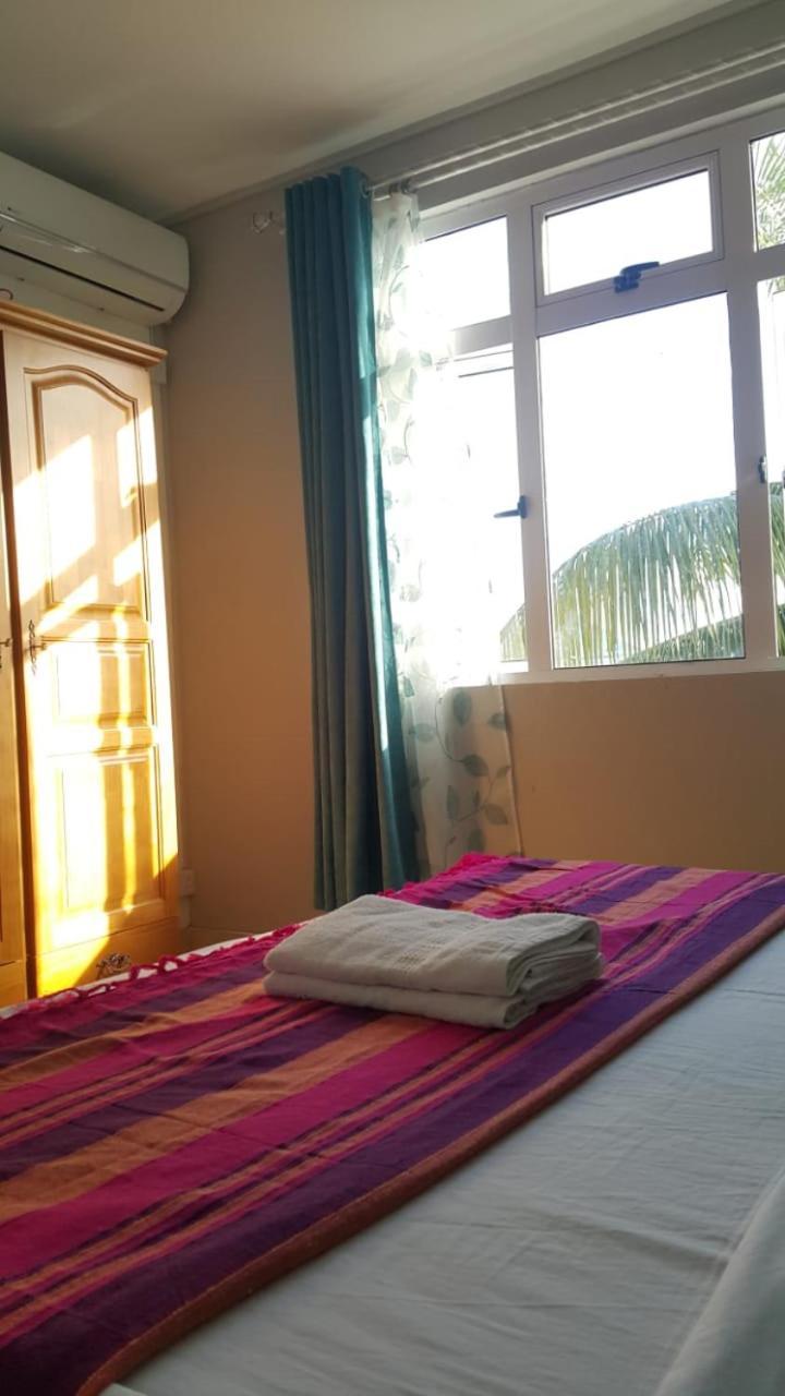 Krishangel Beach Apartment Flic-en-Flacq Extérieur photo