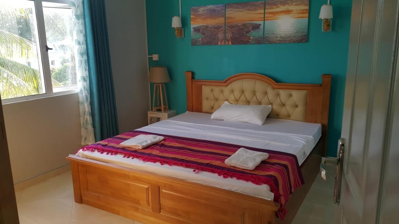 Krishangel Beach Apartment Flic-en-Flacq Extérieur photo