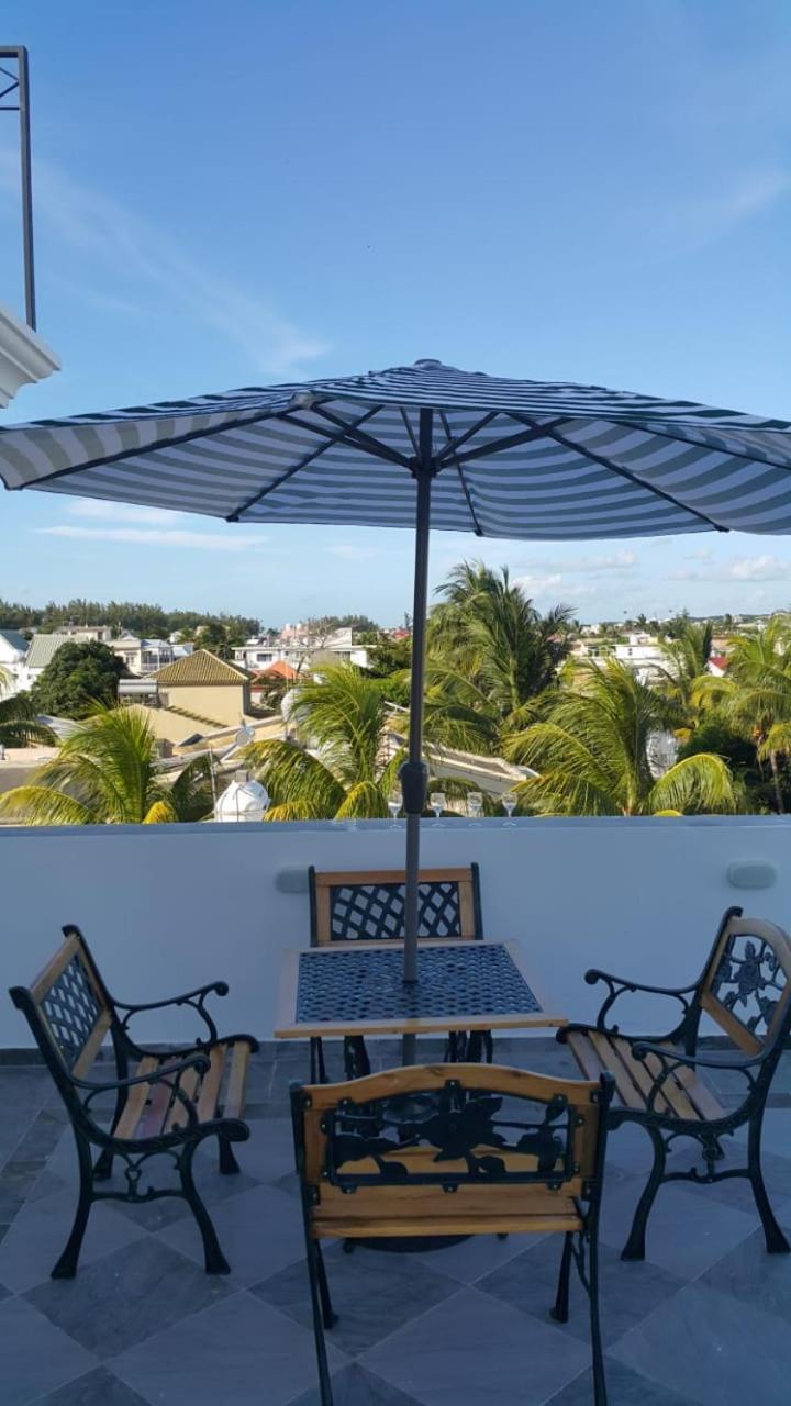 Krishangel Beach Apartment Flic-en-Flacq Extérieur photo