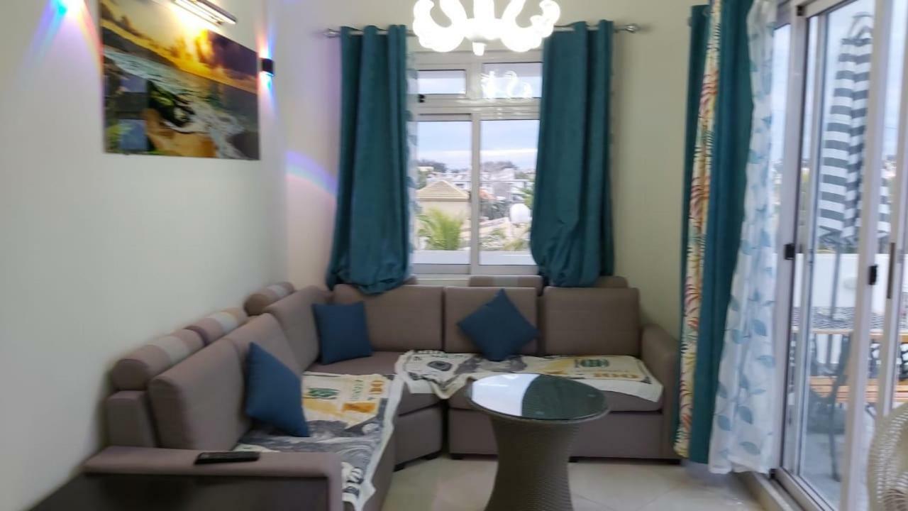 Krishangel Beach Apartment Flic-en-Flacq Extérieur photo
